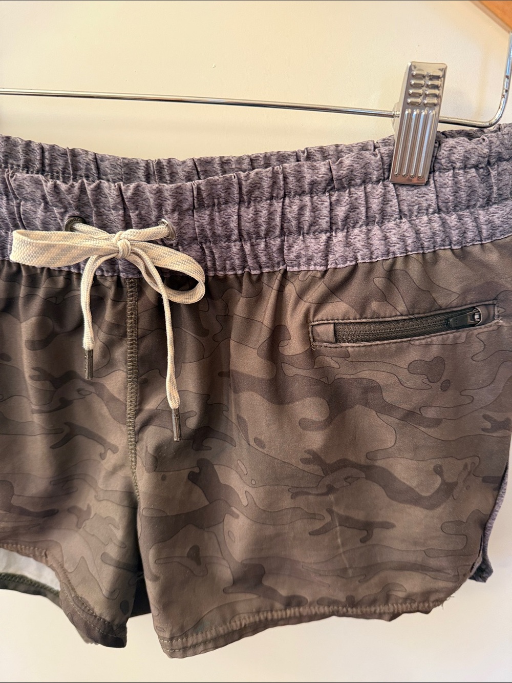 Vuori Women’s Camo Clementine 2.0 Shorts